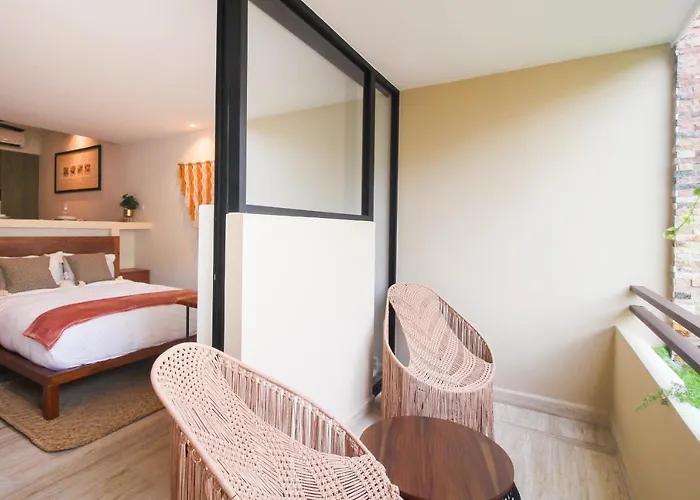 Stylish Mexican 509 At Syrena Hotel